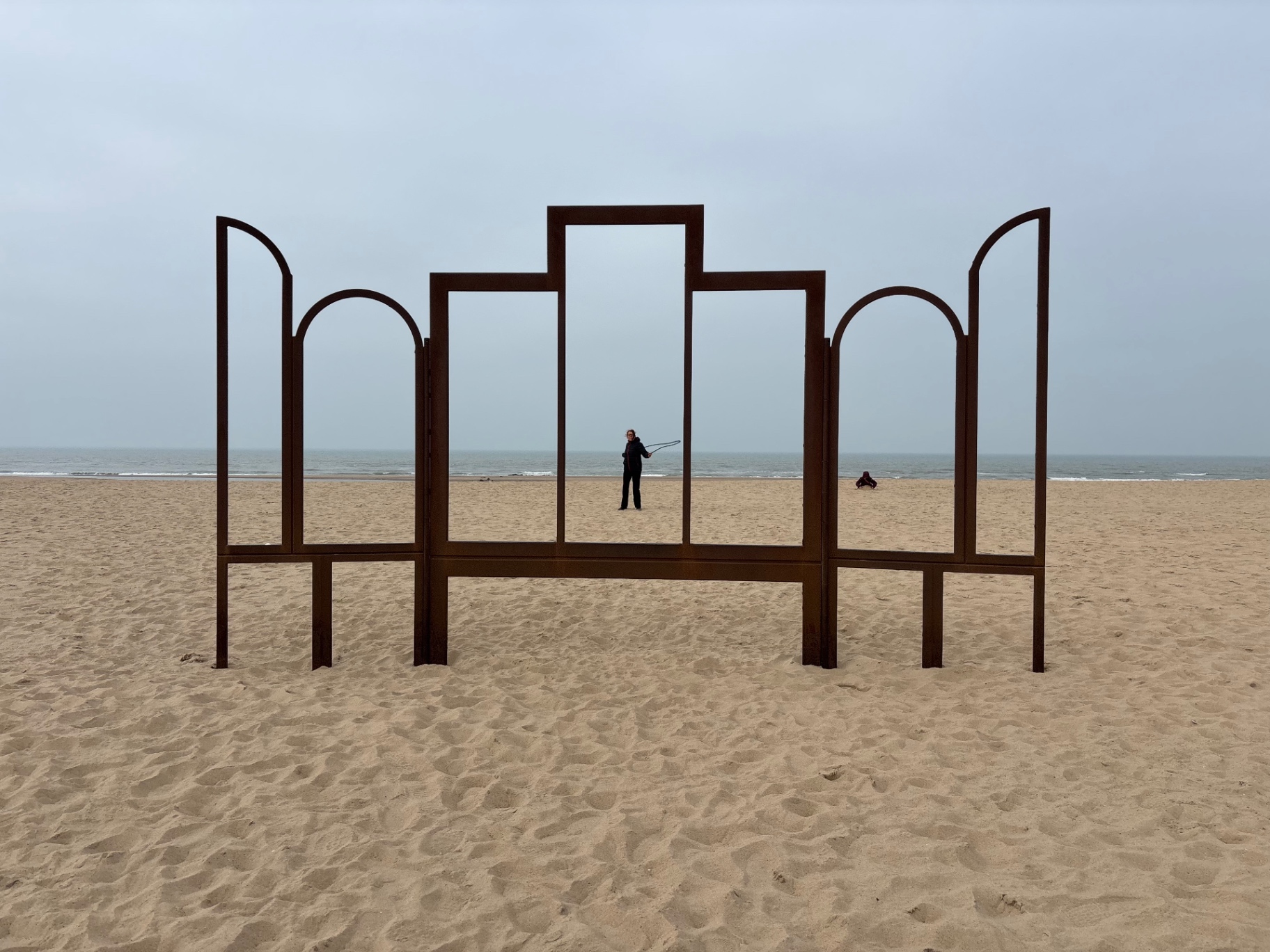 Strandkunstwerk met veel ruimte